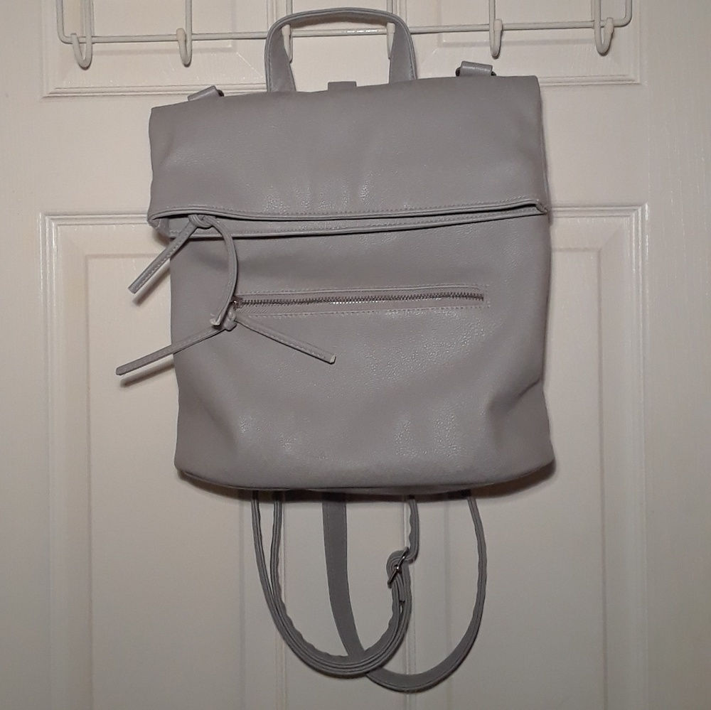 Gray small bag.